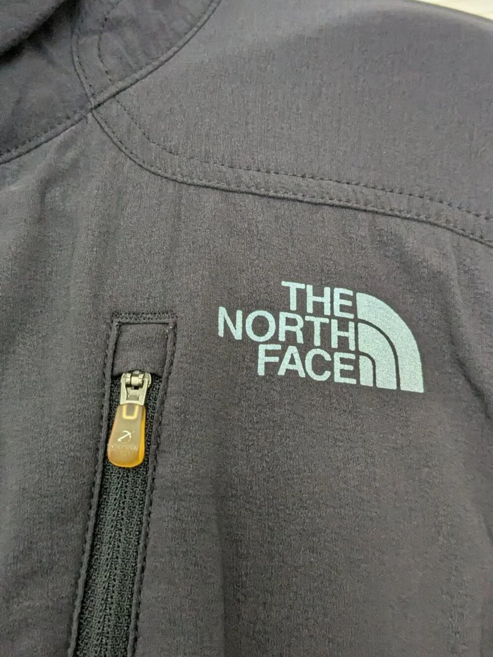 The North Face Apex Bionic Men's Jacket Size L Black